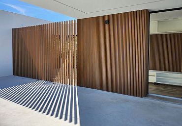 Brise soleil 42x145mm L-390cm Teak E Klasse  FSC 100%