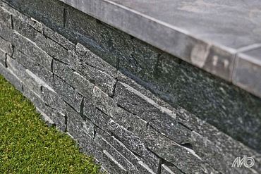 Stone Panels Black Quarzite 60x15x1,5-2,5 cm Breukruw