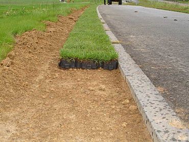 FirmusGRASS E45 100x100x4,5cm kant en klare Grastegel