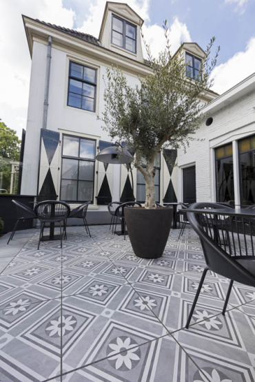 GeoCeramica® 60x60x4 Concreet Flower Decor