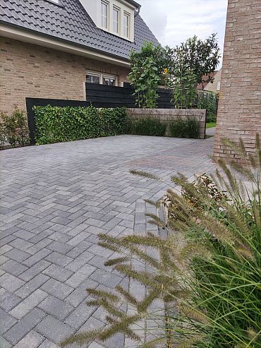 Betonstraatsteen 6 cm grijs/zwart komo