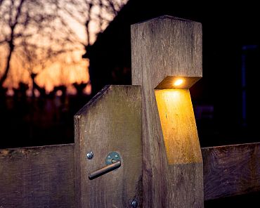 EYE 150 - 145x145x900mm PH05 - Douglas - 2.200K - Kabel