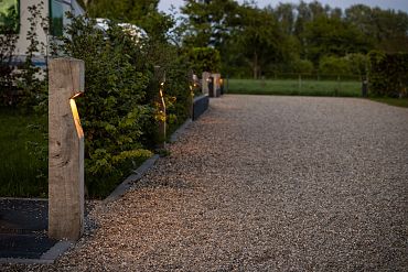 EYE 150 - 140x140x900mm + 600mm ingraven - Accoya - Amber - Kabel