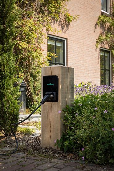 FUTURO Wallbox - 250x250x1000mm + 500mm ingraven - Eiken