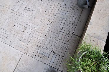 Paving Line Travertin Ivory Cream 20x5x5 cm Soft finish