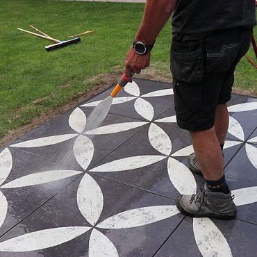 Varistone LM Aqua 12,5 kg emmer Zilvergrijs