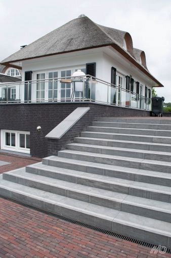 Traptrede Spotted Bluestone 100x35x15 cm Gezoet, antislip/gezoet