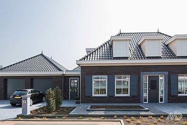 Durban Slate Black Berry Rectified 80x80 cm Colored Body