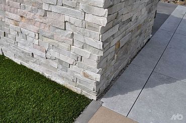 Stone Panels White Quarzite 60x15x1,5-2,5 cm Breukruw