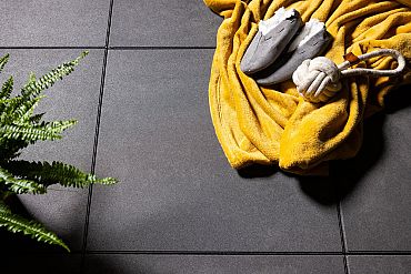 Trippel T 60x60x4 Zwart/Grijs nuance