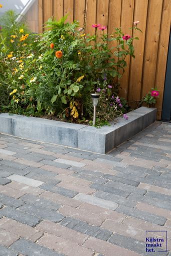 Linea 15x15x60 cm grijs/zwart