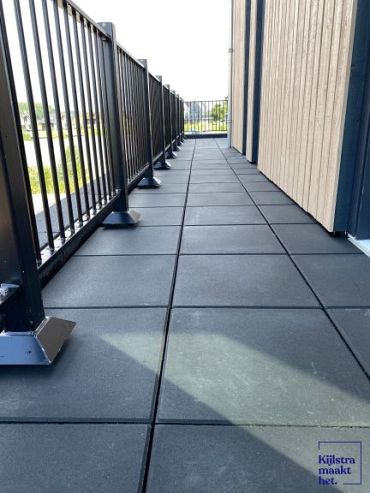 Tegel 50x50x5 cm antraciet komo