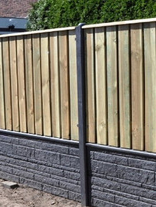 Hout-beton schutting